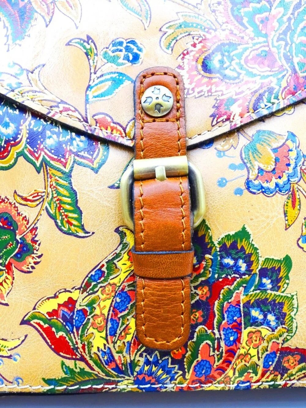 PATRICIA NASH Avellino French Tapestry Color Genuine Leather Crossbody Organizer - Picture 6 of 9